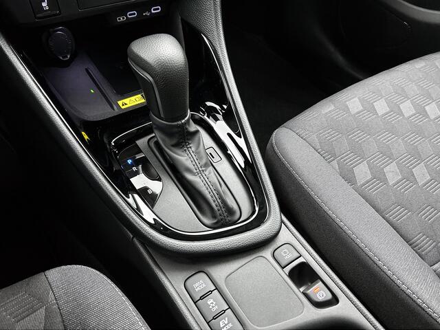 Toyota YARIS 1.5 Hybrid 115 Dynamic | Stoelverwarming | Parkeersensoren rondom |