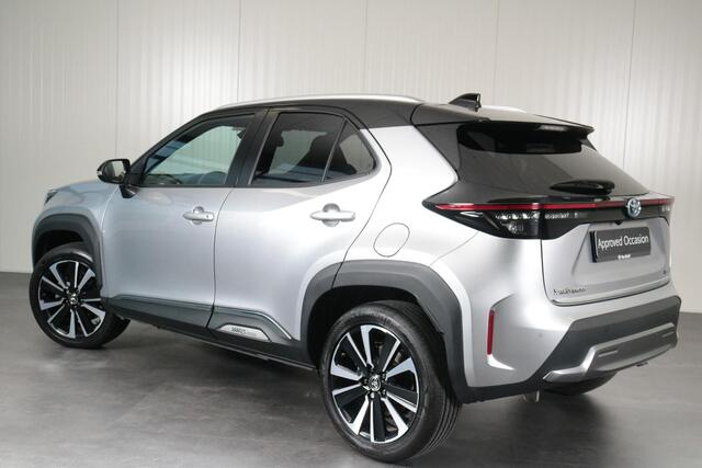 Toyota YARIS Cross 1.5 Hybrid Launch Edition, Stuurverwarming Limited