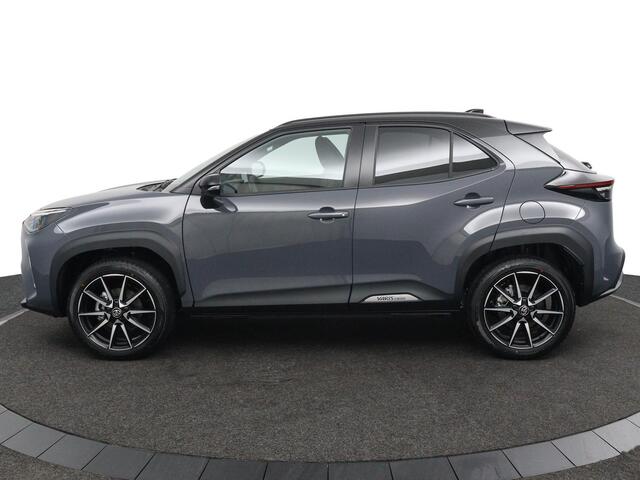 Toyota YARIS Cross 1.5 Hybrid 130 GR Sport | GR Sport Plus Pack | Nieuwe Auto | Panoramadak | JBL | Stoelverwarming |
