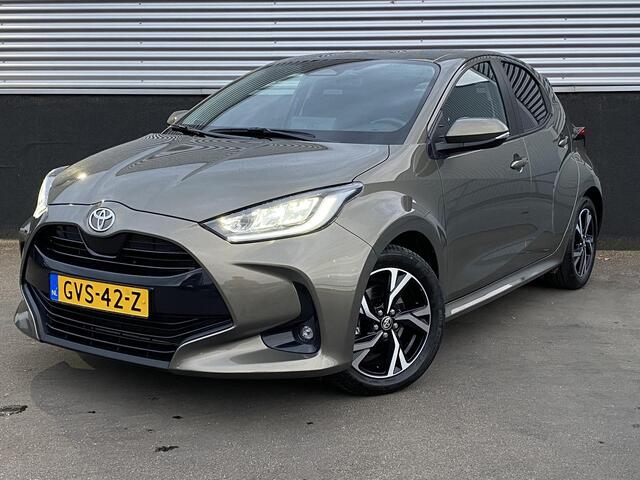 Toyota YARIS 1.5 Hybrid 115 First Edition Navigatie Apple CarPlay/Android Auto, achteruitrij camera, adaptieve cruise control, keyless, NL auto!