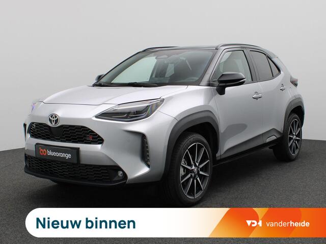 Toyota YARIS Cross 1.5 Hybrid GR Sport 130PK Aut. 18" LM Velgen, Elektr. Achterklep, Keyless, Achteruitrijcamera, Navi, Side Assist, Stoel-Stuurverwarming, Voorruitverwarming