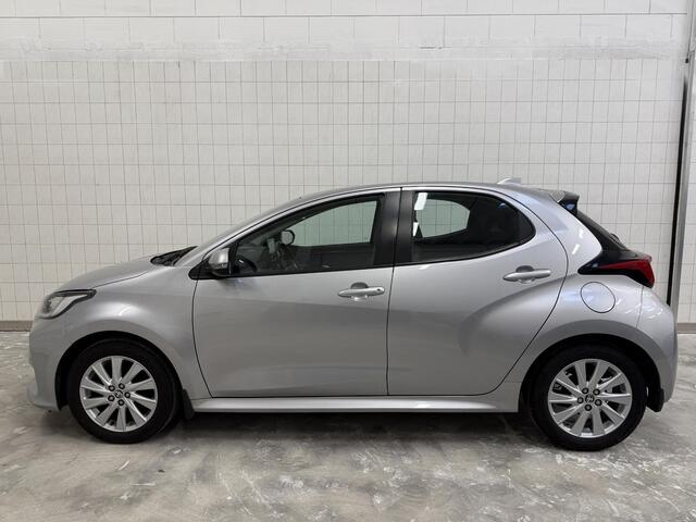 Toyota YARIS 1.5 VVT-i Carplay / Stuur & Stoelverwarming / LMV