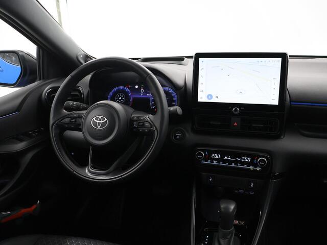 Toyota YARIS 1.5 Hybrid 130 GR Sport |Panoramadak | Navigatie | Parkeercamera | Stoelverwarming/verkoeling | Keyless Go |