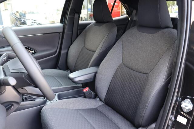 Toyota YARIS Cross 1.5 Hybrid 115 Dynamic , Comfort Pack , Nieuw en snel leverbaar (eind december 2025) met ¤1.000,- voordeel