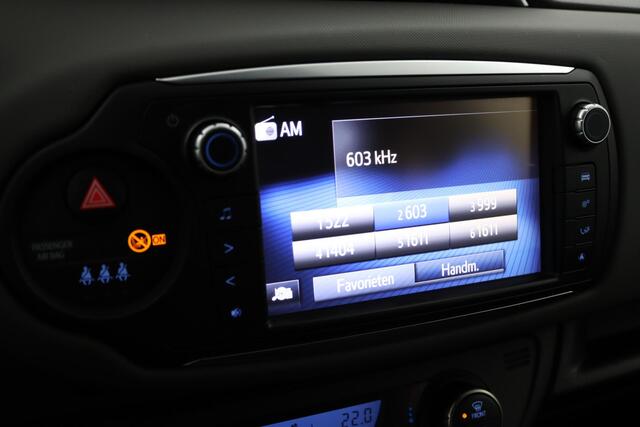 Toyota YARIS 1.5 Hybrid | Cruise control | Trekhaak | Parkeercamera | Keyless |