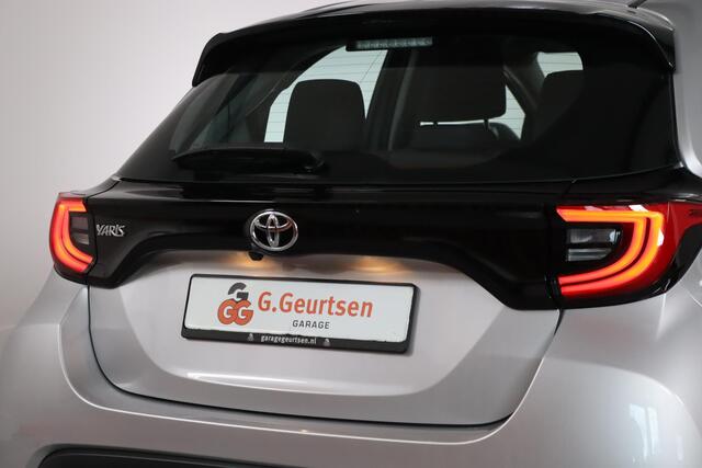 Toyota YARIS 1.5 VVT-i Dynamic Multimedia, Full Navi, Full LED, Camera, Digitaal Cockpit, Apple CarPlay/Android Auto