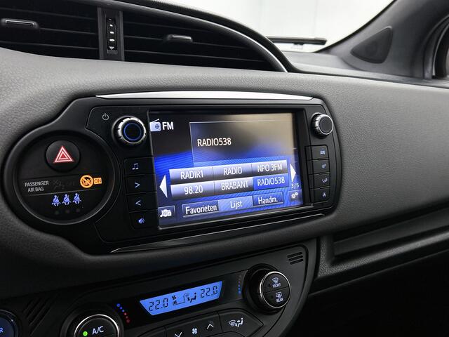 Toyota YARIS 1.5 Hybrid Dynamic Bi-Tone | Achteruitrijcamera | Dealeronderhouden |