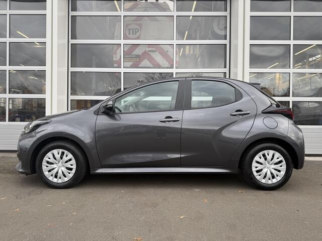 Toyota YARIS 1.5 Hyb. Active