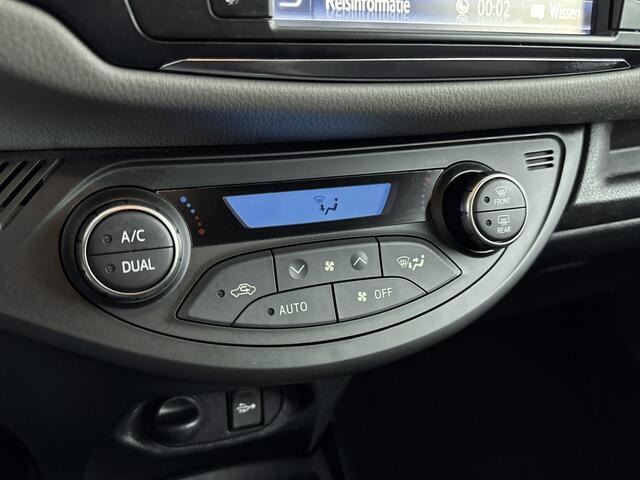 Toyota YARIS 1.5 Hybrid Dynamic Bi-Tone | Climate control | Lichtmetalen velgen |