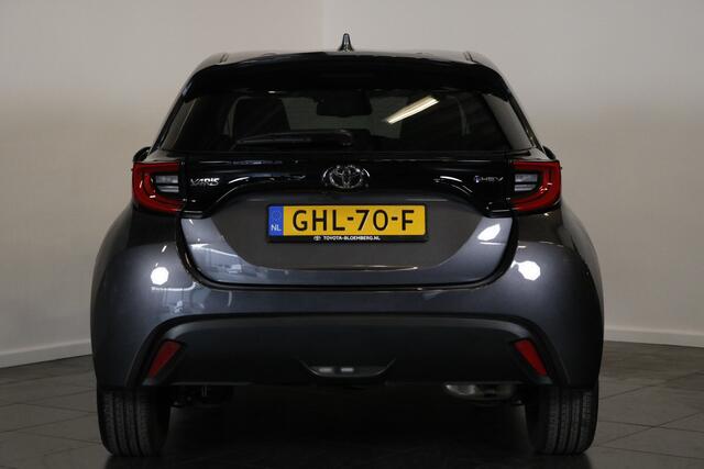 Toyota YARIS 1.5 Hybrid 115 First Edition