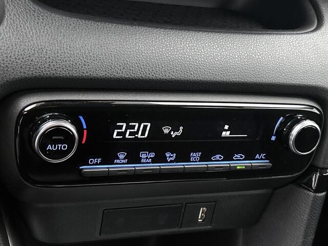 Toyota YARIS 1.5 Hybrid Dynamic | 1e Eigenaar | Navigatie | Lichtmetalen Velgen |