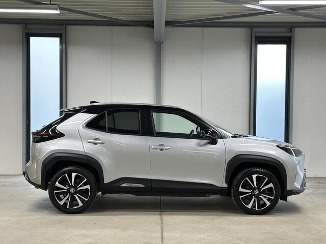 Toyota YARIS Cross 1.5 Hybrid Launch Edition 116pk | Trekhaak | Leer | HUD | Stoel- & Stuurverwarming |