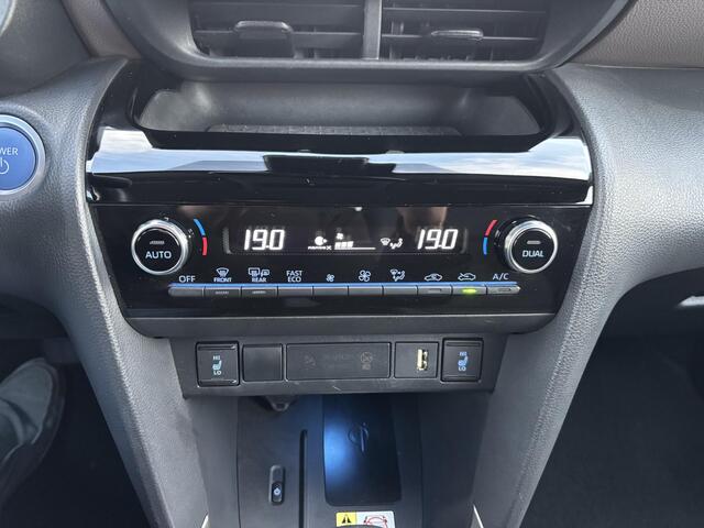 Toyota YARIS Cross 1.5 Hybrid Executive | Navigatie | Apple Carplay/Android auto | BSM | PDC V+A | Treeplanken |