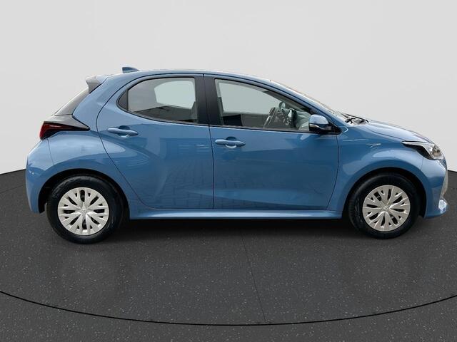 Toyota YARIS 1.5 Hybrid Active Plus RIJKLAAR | Navigatie | Camera | Climate Control | Stoelverwarming