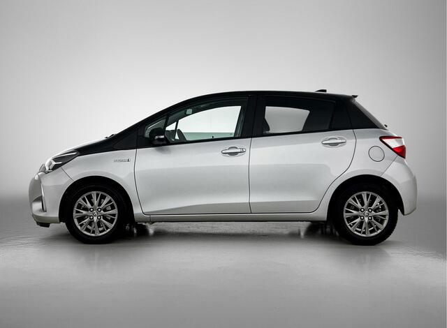 Toyota YARIS 1.5 Hybrid Dynamic Bi-Tone | Navigatie | LM velgen | Climate control | Cruise control |
