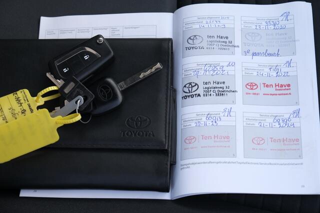 Toyota YARIS 1.5 Hybrid Active Automaat | Cruise control | Bluetooth | Projec