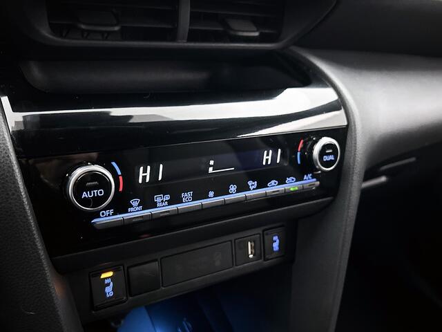 Toyota YARIS Cross 1.5 Hybrid Launch Edition | Leder Bekelding | Trekhaak |