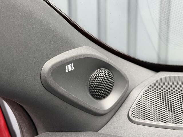 Toyota YARIS 1.5 Hybrid GR Sport / Bi tone | JBL | PDC V+A | Head-up | BSM | Rijklaar!!