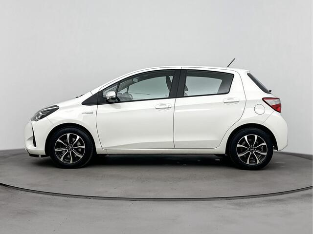 Toyota YARIS 1.5 Hybrid Aspiration | Lichtmetalen velgen | Achteruitrijcamera |