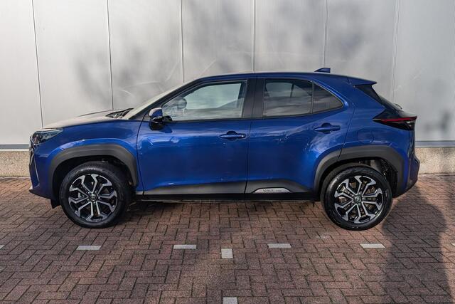 Toyota YARIS Cross 1.5 Hybrid First Edition | Navigatie| Kofferbakmat| Grote LM Velgen|