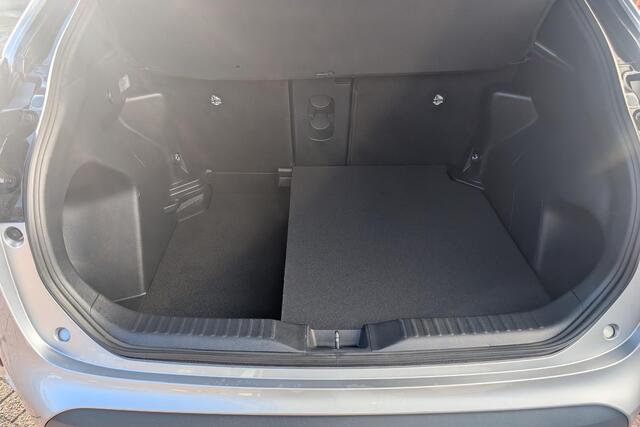 Toyota YARIS Cross 1.5 Hybrid Adventure Trekhaak-Treeplanken