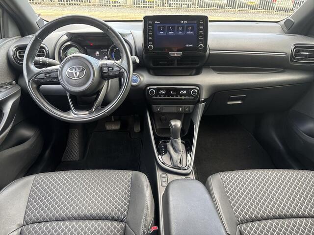 Toyota YARIS 1.5 Hybrid Executive Edition | Bitone