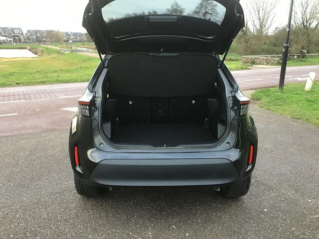 Toyota YARIS Cross 1.5 Hybrid 115 Dynamic Bj2025 airco automaat apk mei 2029