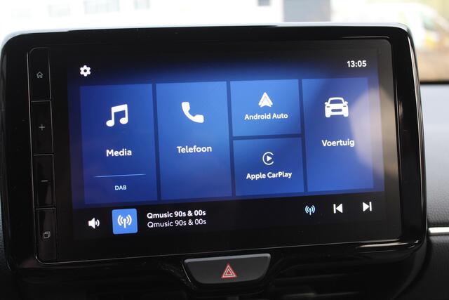 Toyota YARIS 1.5 Hybrid 115 First Edition Comfort Pack | Rijklaar | Parelmoer | Blind Spot | Stoel-/stuurverw. | Park.sensoren v+a | Apple/Android | LED | Keyless