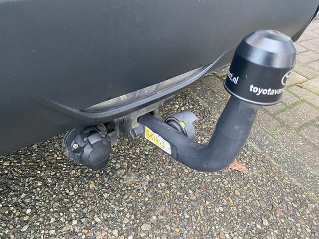 Toyota YARIS 1.5 Hybrid First Edition