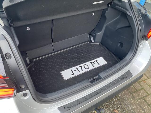 Toyota YARIS 1.5 Hybrid First Edition