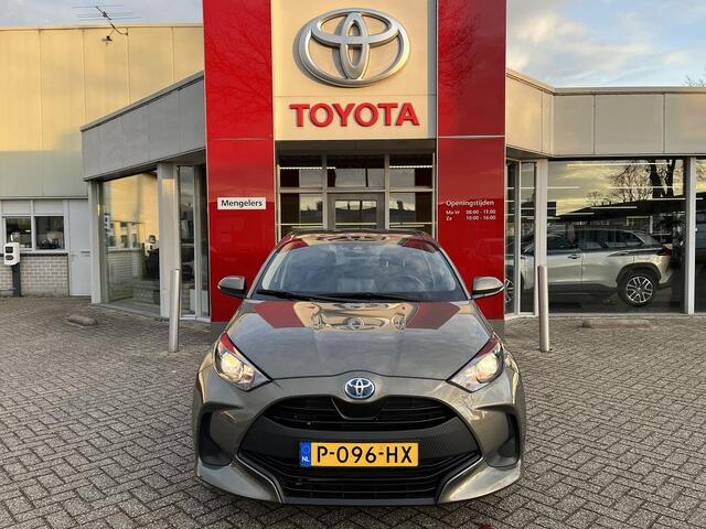 Toyota YARIS 1.5 Hybrid Active | Rijklaar | NL-Auto | Trekhaak | Apple Carplay - Android