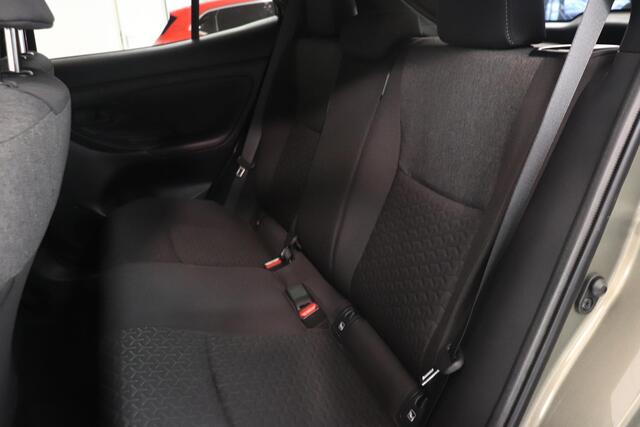 Toyota YARIS Cross 1.5 Hybrid Dynamic | Camera | Navigatie | Trekhaak | All season banden | Climate control | LED verlichting |