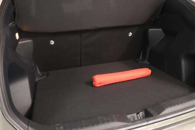 Toyota YARIS Cross 1.5 Hybrid Dynamic | Camera | Navigatie | Trekhaak | All season banden | Climate control | LED verlichting |