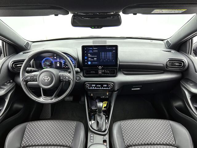 Toyota YARIS 1.5 Hybrid 130 Executive | 1e Eigenaar | Blindspot | PDC voor en achter | Stoel en Stuurverwarming |