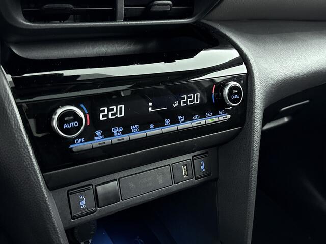 Toyota YARIS Cross 1.5 Hybrid Executive | 360° Camera | Elek. Kofferklep | Panoramadak | Stoel -/ Stuurwielverwarming |