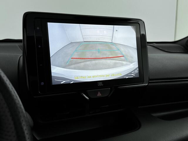 Toyota YARIS 1.5 Hybrid GR Sport Limited | HUD | Dodehoekdetectie | 18'' Lichtmetalen Velgen | Panoramadak |