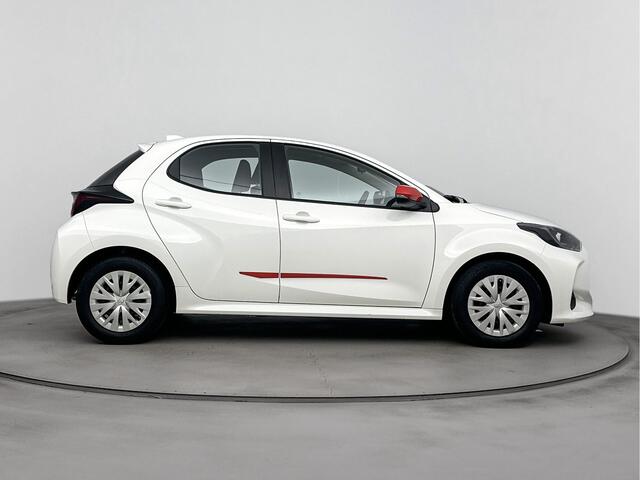 Toyota YARIS 1.0 VVT-i Active | NL-Auto | Navigatie | Apple Carplay -/ Android Auto | Parkeercamera |