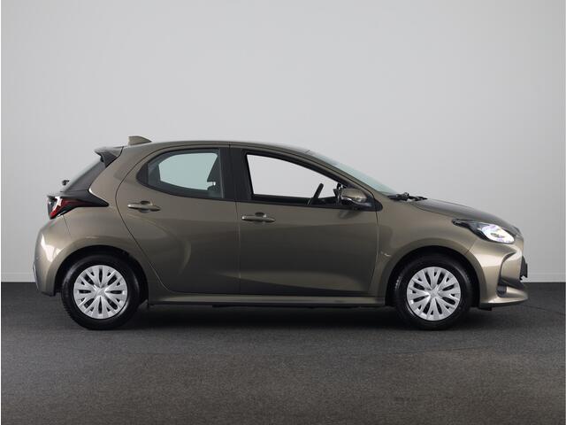 Toyota YARIS 1.5 Hybrid Active | Parkeersensoren achter | Navigatie | Cruise Control | Parkeercamera |