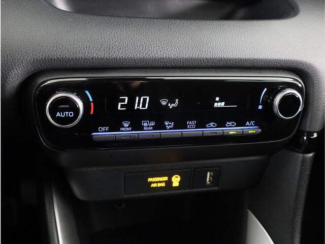 Toyota YARIS 1.5 Hybrid Active | Parkeersensoren achter | Navigatie | Cruise Control | Parkeercamera |