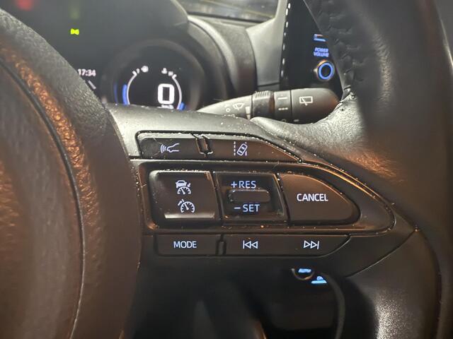 Toyota YARIS 1.5 Hybrid Dynamic 1e eigenaar, slechts 50.243 km, nette auto!