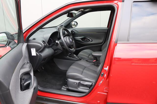 Toyota YARIS Cross 1.5 Hybrid Automaat Adventure 10jr.-garantie/Trekhaak/Navigatie/Camera/Stoelverwarming