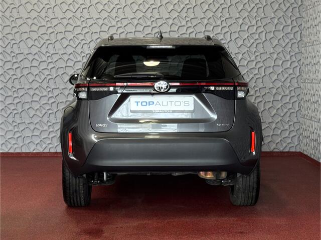 Toyota YARIS Cross 1.5 HYBRID DYNAMIC CAMERA LED ZWARTE HEMEL STOEL/STUUR VERW. 17''LMV KEYLESS