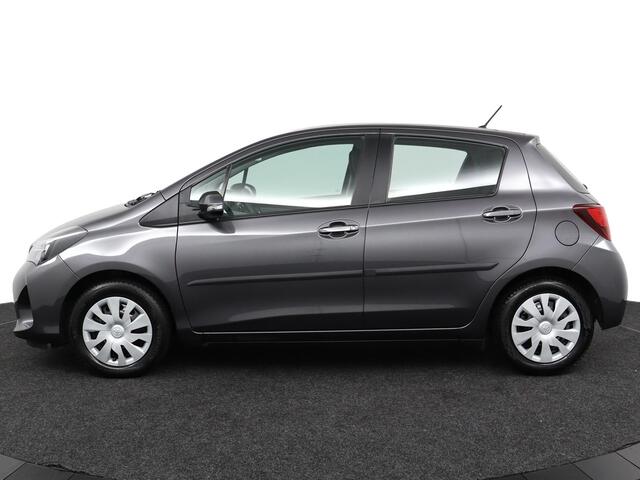 Toyota YARIS 1.3 VVT-i Aspiration | Airco | Cruise control | Achteruitrijcamera | All Season banden |