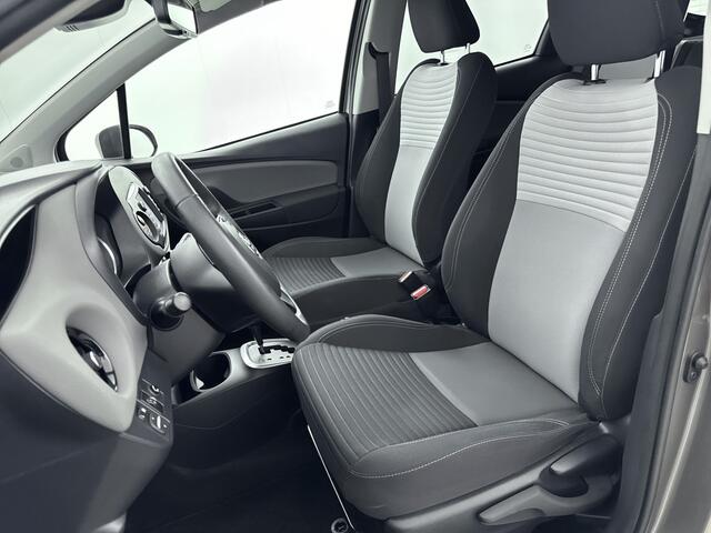 Toyota YARIS 1.5 Hybrid Dynamic | Parkeersensoren V+A | Navigatie | Achteruitrijcamera