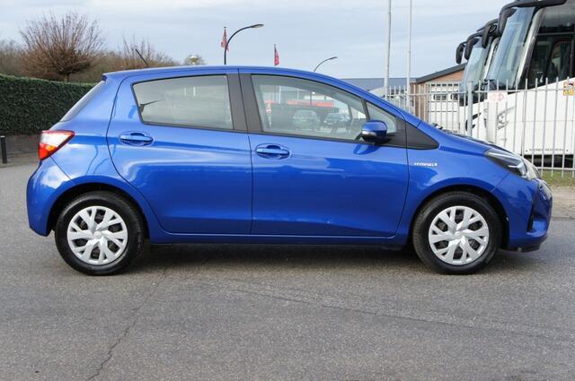 Toyota YARIS 1.5 HYB. ASPIRATION CAMERA/CRUISECONTROLE/AIRCO/ClIMATECONTROLE-AIRCO PERFECTE STAAT