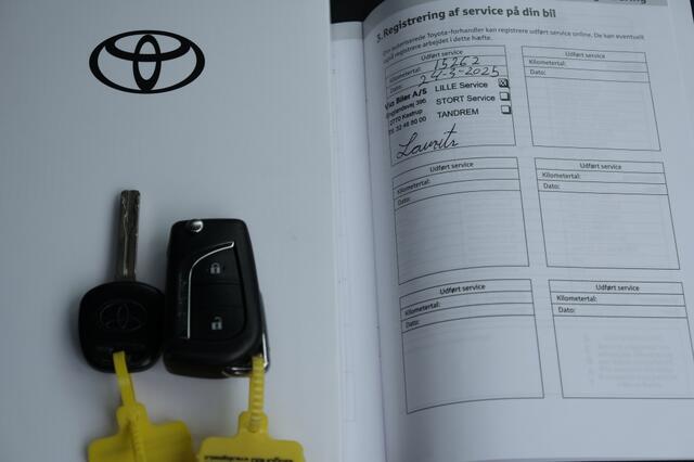 Toyota YARIS 1.5 Hybrid 115 First Edition Automaat | Apple Carplay / Androi