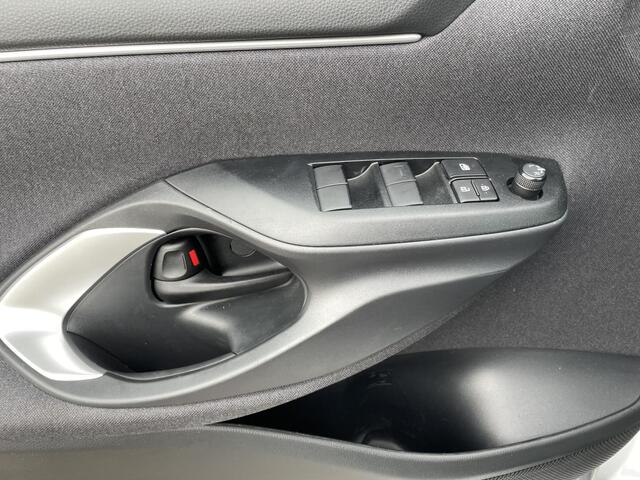 Toyota YARIS 1.5 Hyb. Business Plus | Camera | ACC | Climate