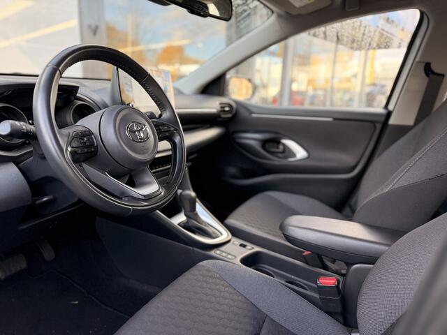 Toyota YARIS 1.5 Hyb. Dynamic | Camera | ACC | Climate