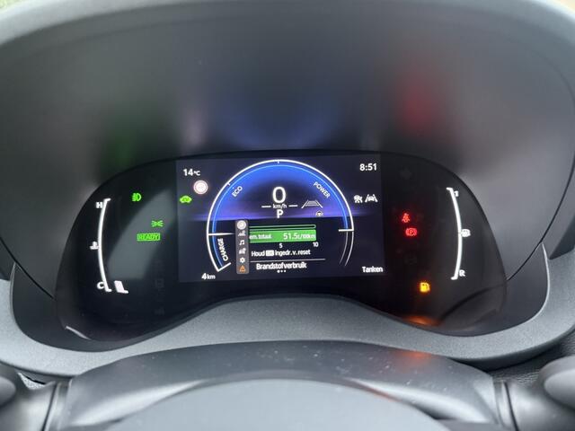 Toyota YARIS Cross 1.5 Hybrid Dynamic | Stoel en stuurverwarming | Bliss | Keyless