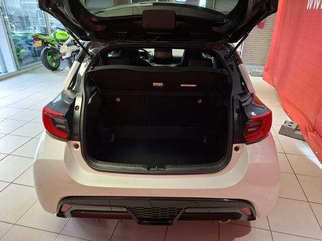 Toyota YARIS 1.5 Hyb. GR Sport, Nederlandse auto !! 12 maanden Bovag garantie